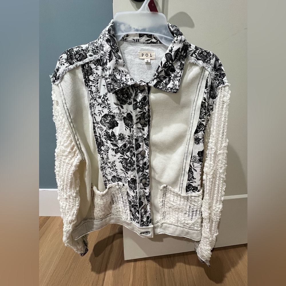 POL Women's Floral Jacket - Black and White